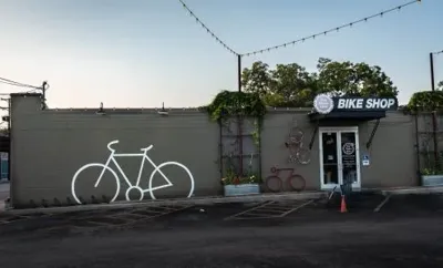 The Chain Link Bicycle Shop, business photo 1